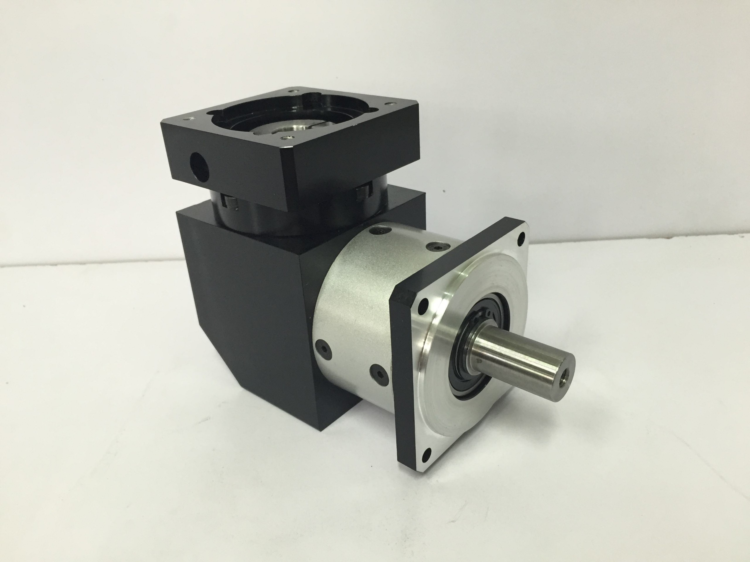 步進(jìn)電動機(jī)需要行星減速機(jī)做什么用？